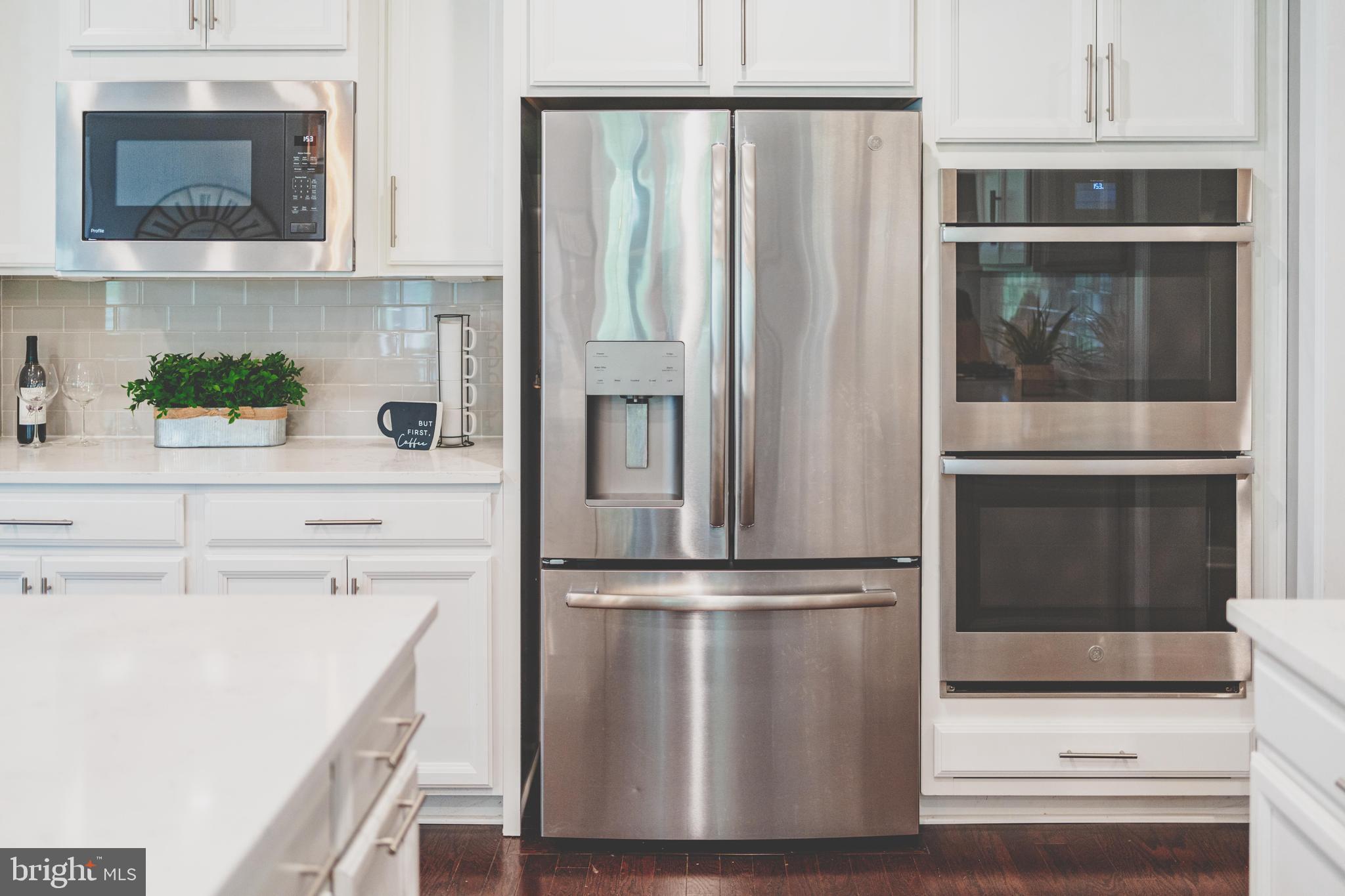 ESTATES AT GREENTREE FARM - Residential