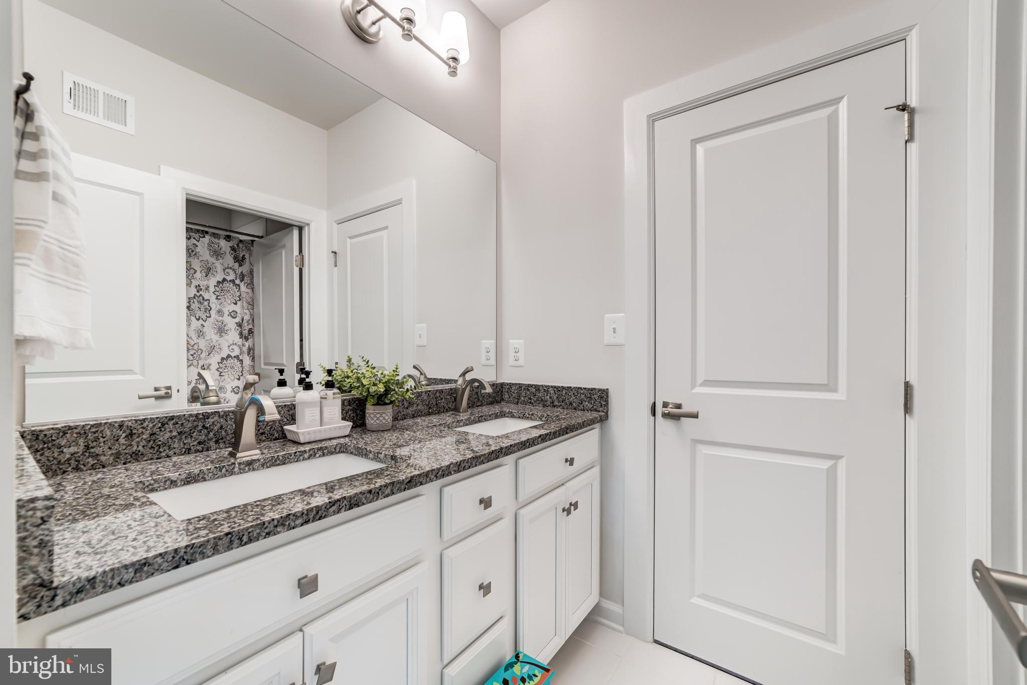 ESTATES AT GREENTREE FARM - Residential