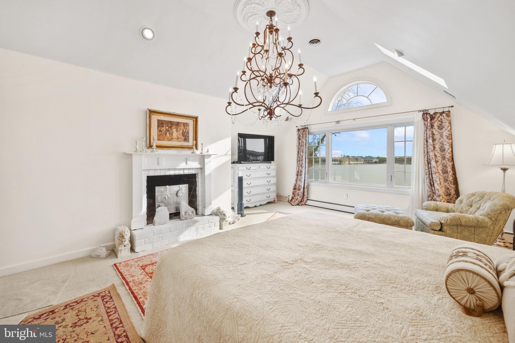 FERRY FARMS - Residential