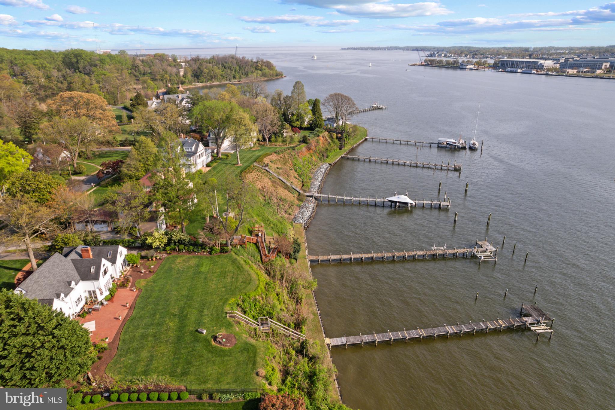 FERRY FARMS - Residential