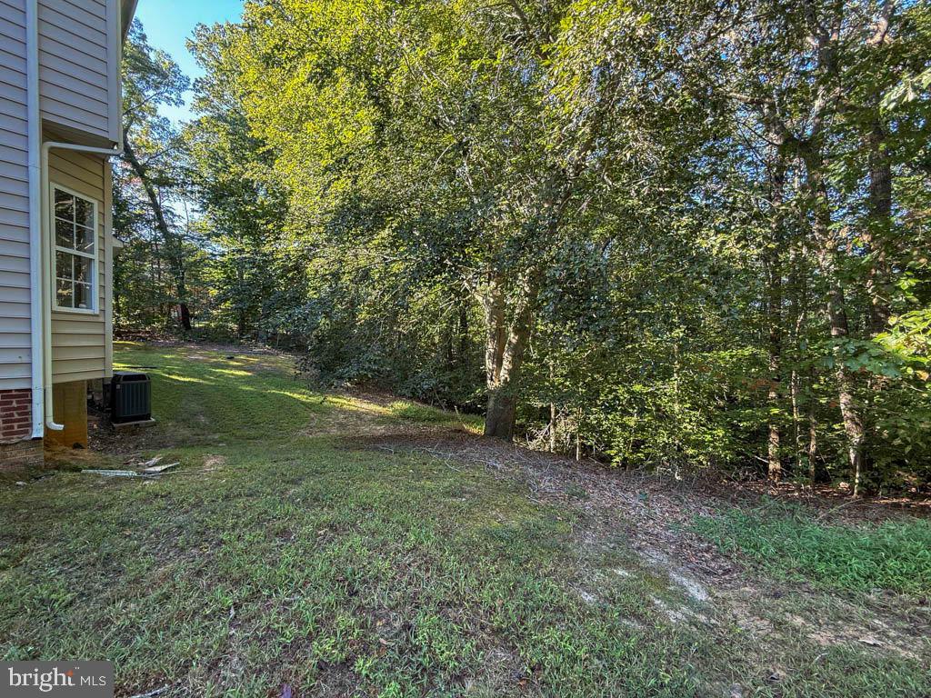 BROOKE POINT ESTATES - Residential Lease