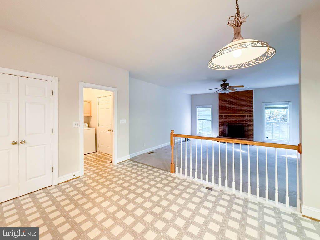 BROOKE POINT ESTATES - Residential Lease