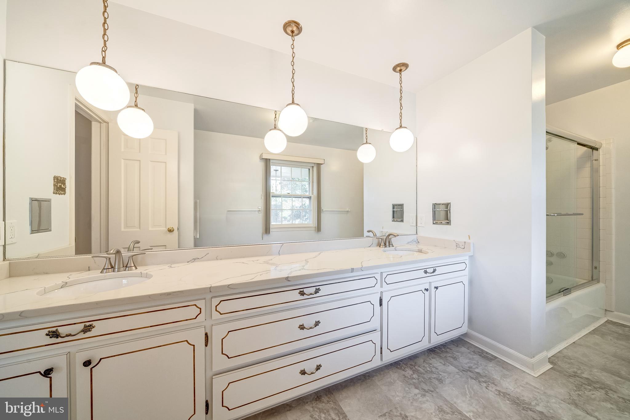 EVERMAY - Residential Lease