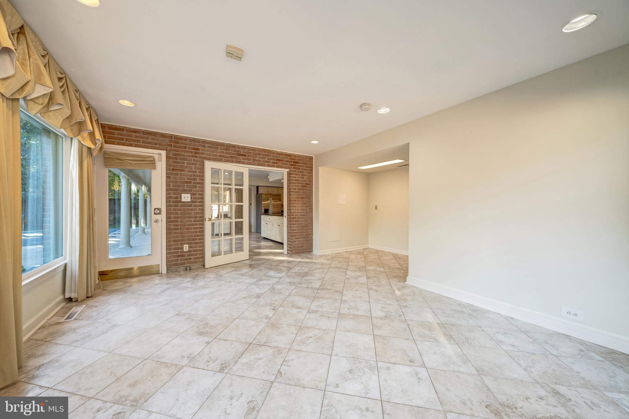 EVERMAY - Residential Lease