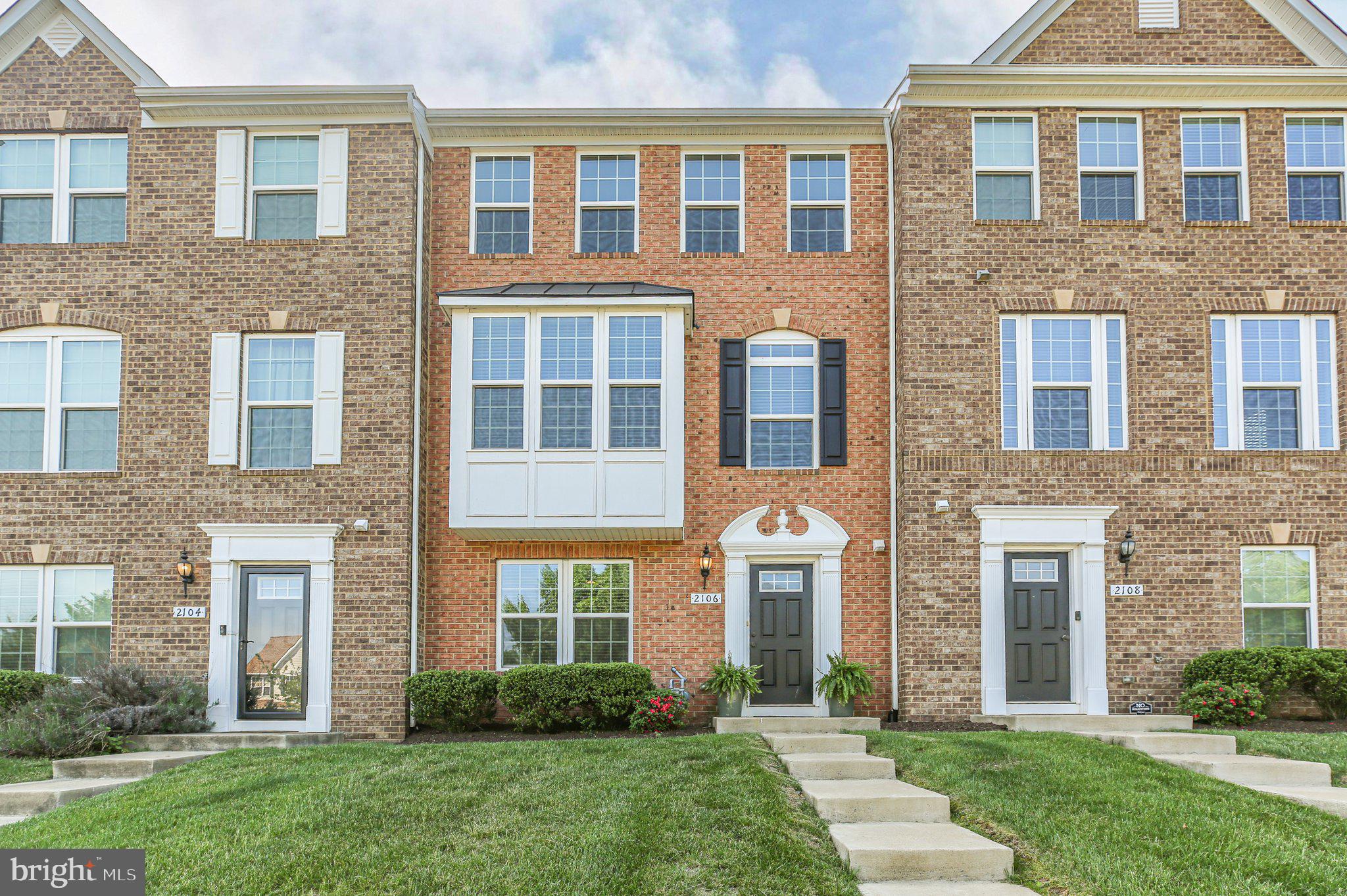 GOVERNORS ROW - Residential