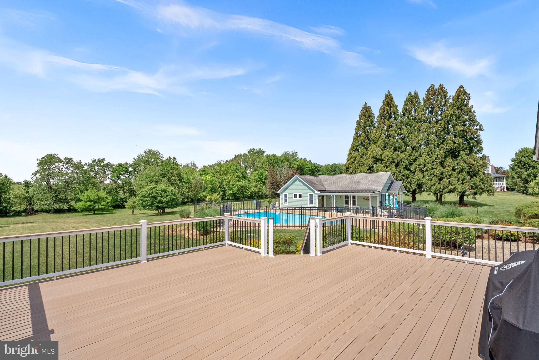 BROWNS FARM - Residential