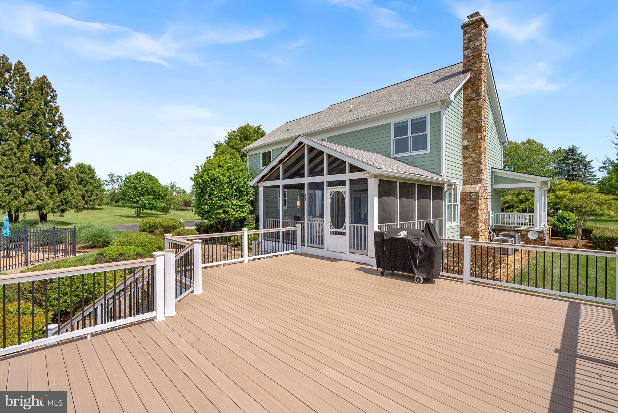 BROWNS FARM - Residential