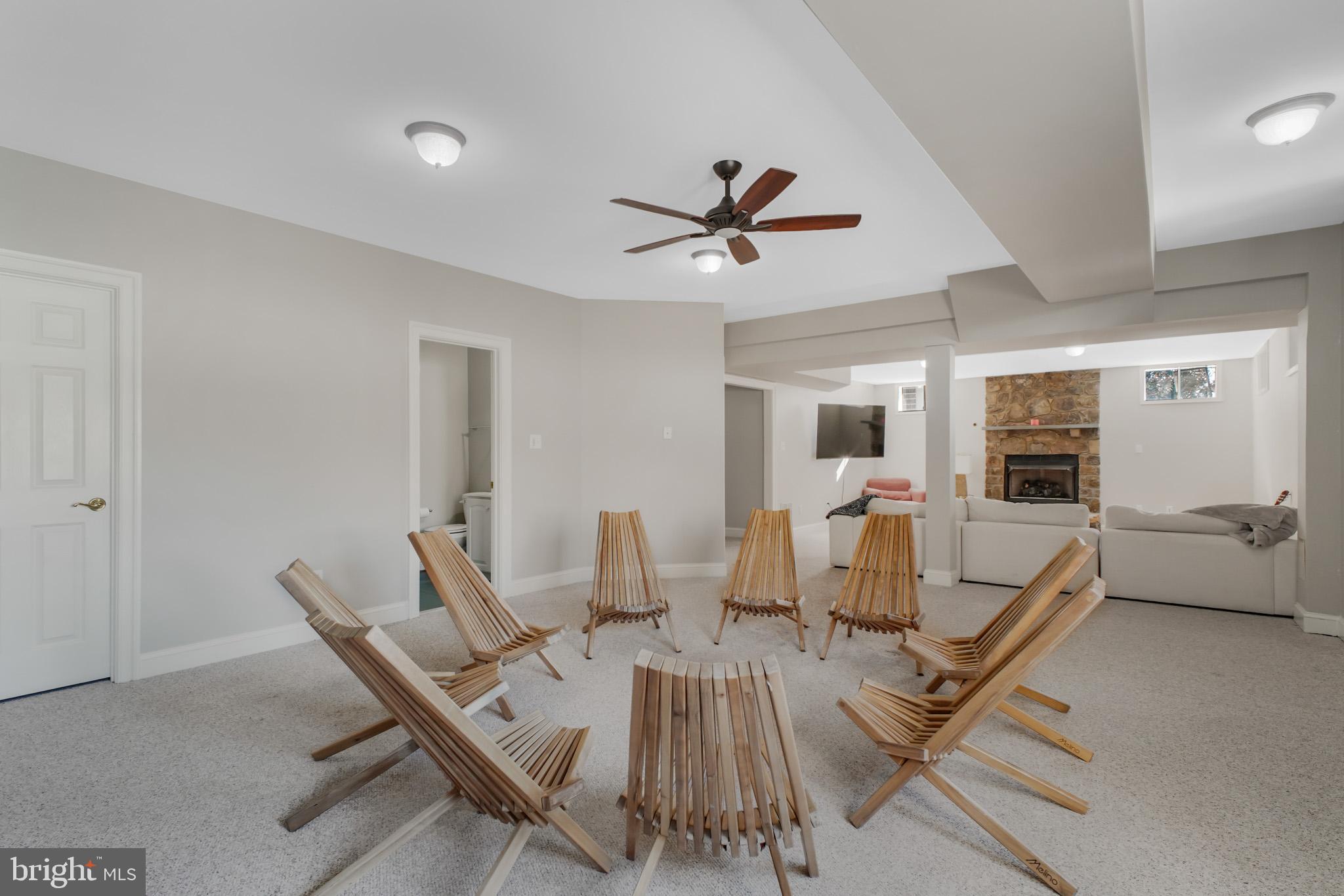 BROWNS FARM - Residential