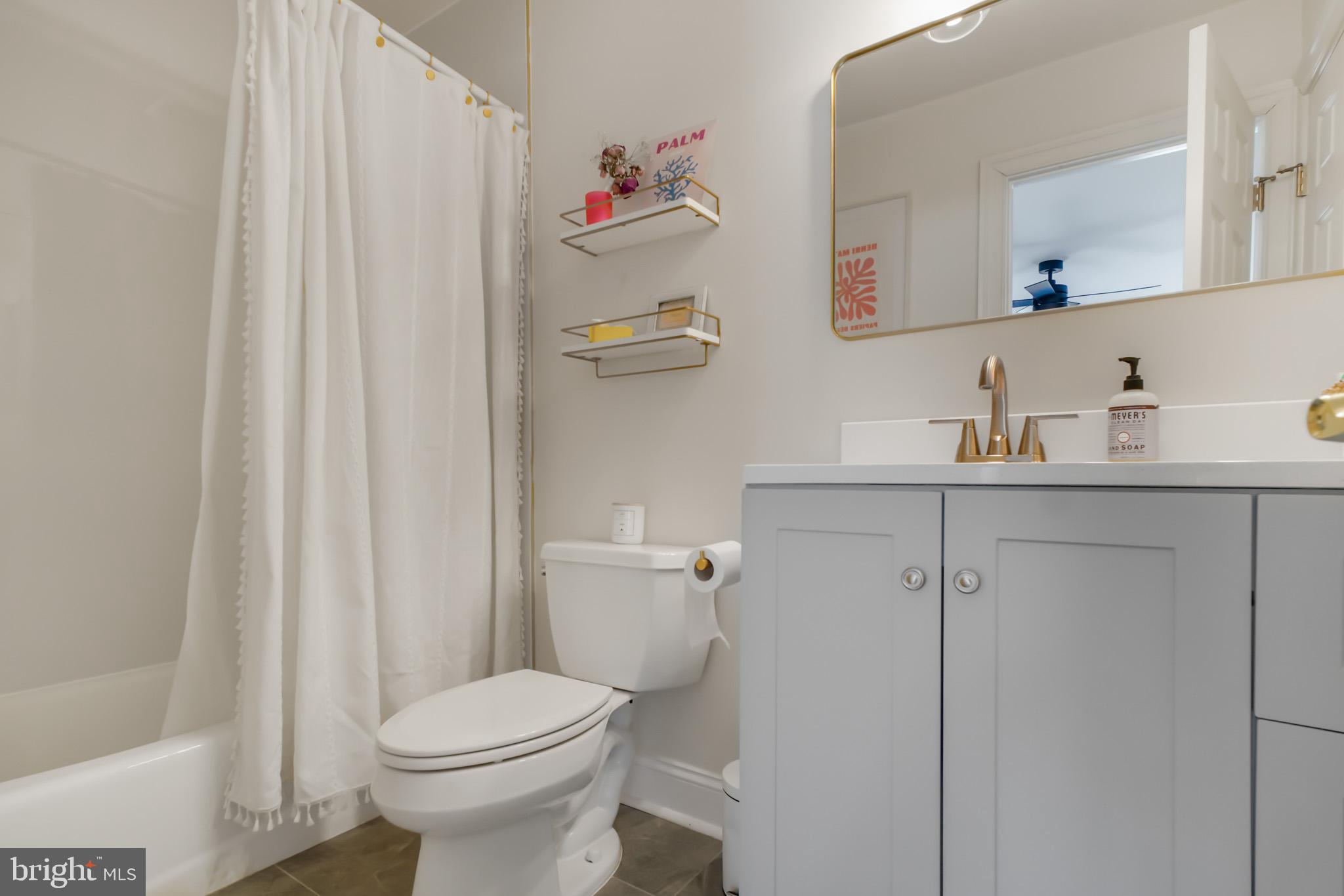 BROWNS FARM - Residential