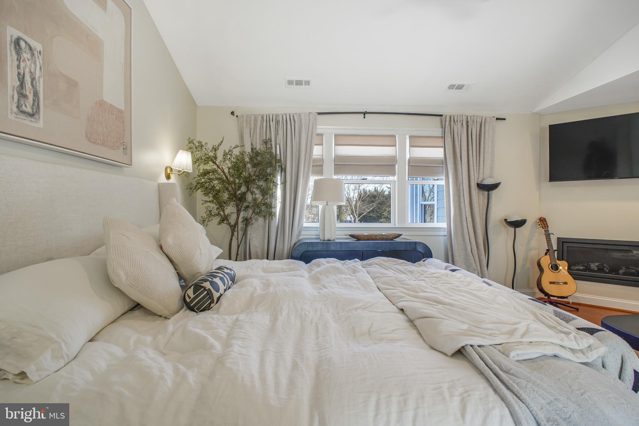 BROWNS FARM - Residential