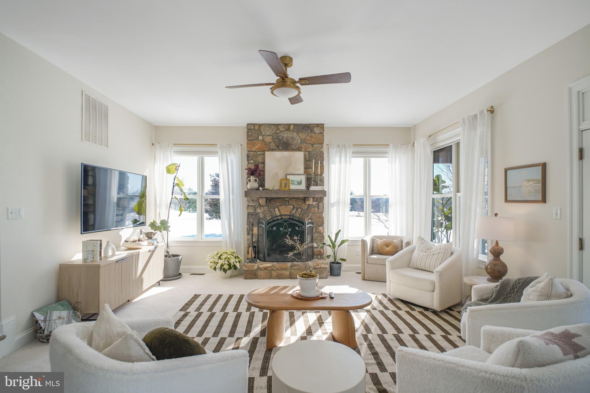 BROWNS FARM - Residential