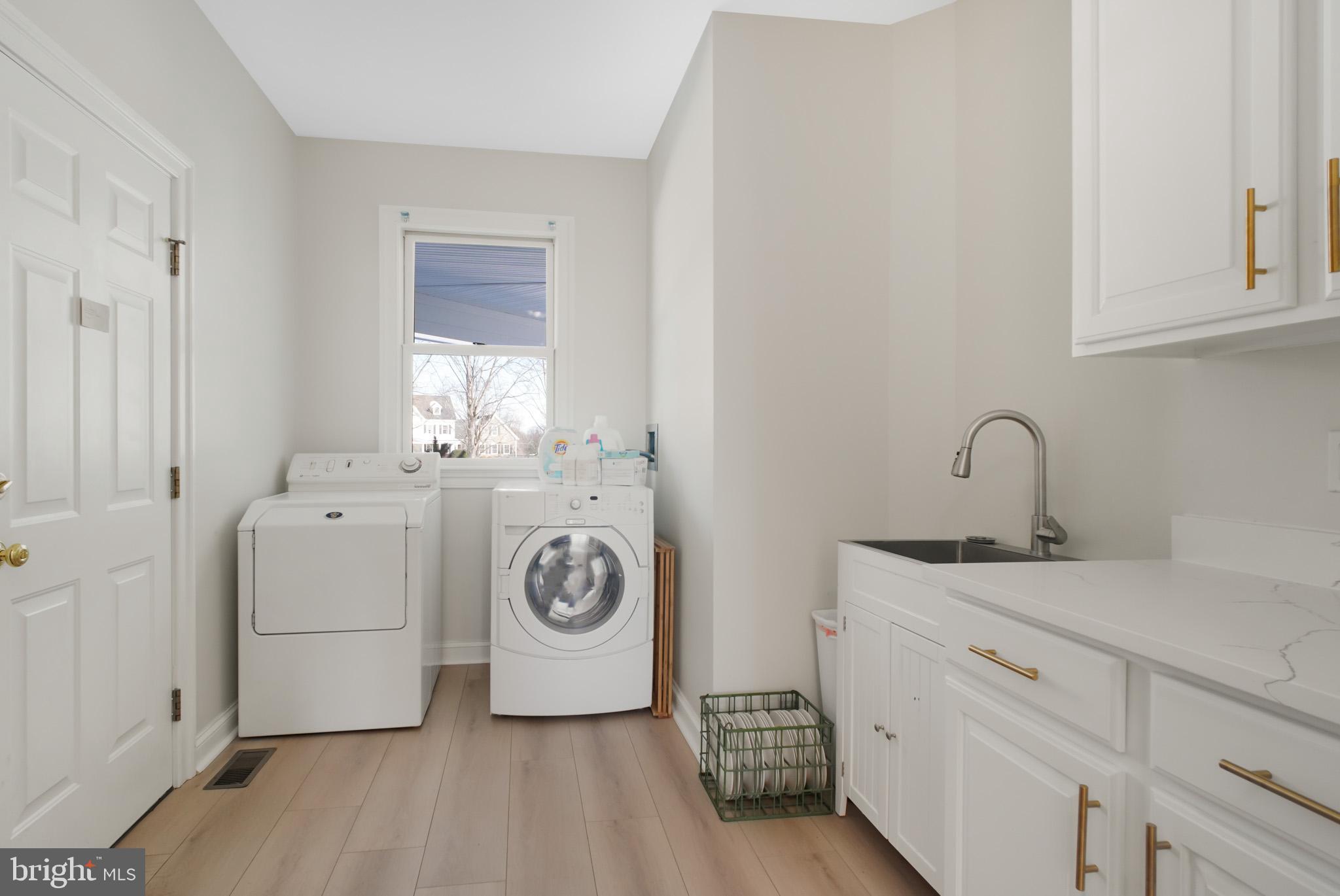 BROWNS FARM - Residential