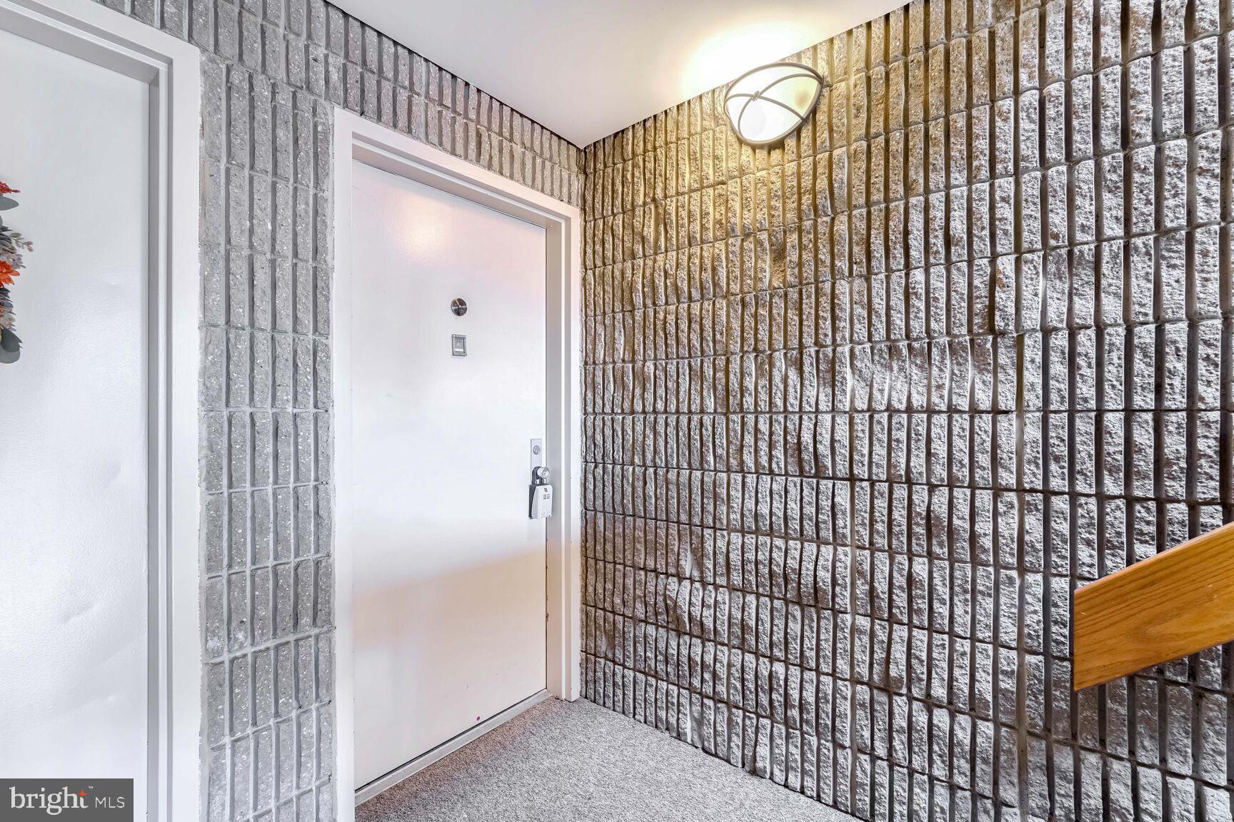 ALEXANDRIA OVERLOOK - Residential