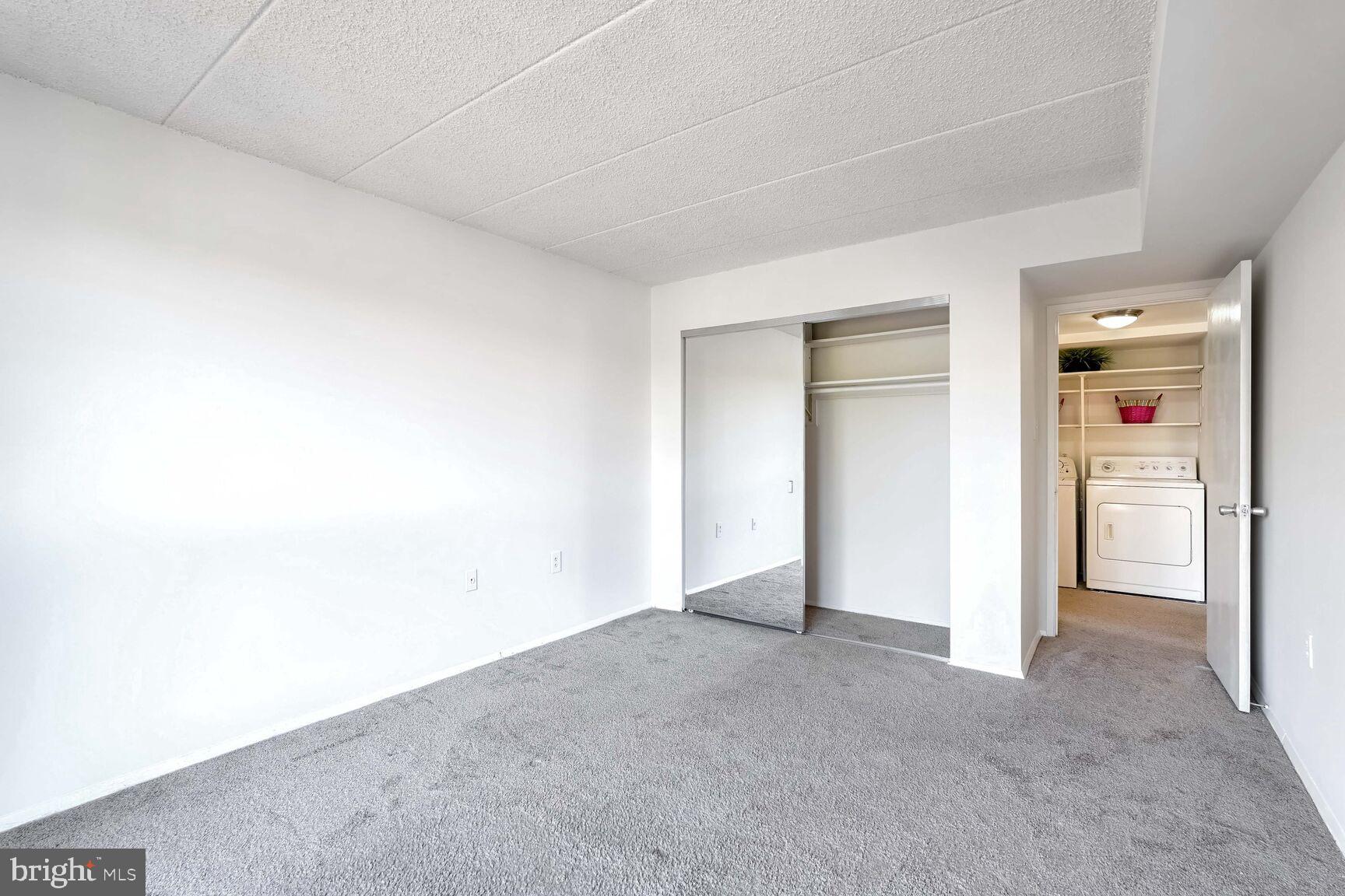 ALEXANDRIA OVERLOOK - Residential