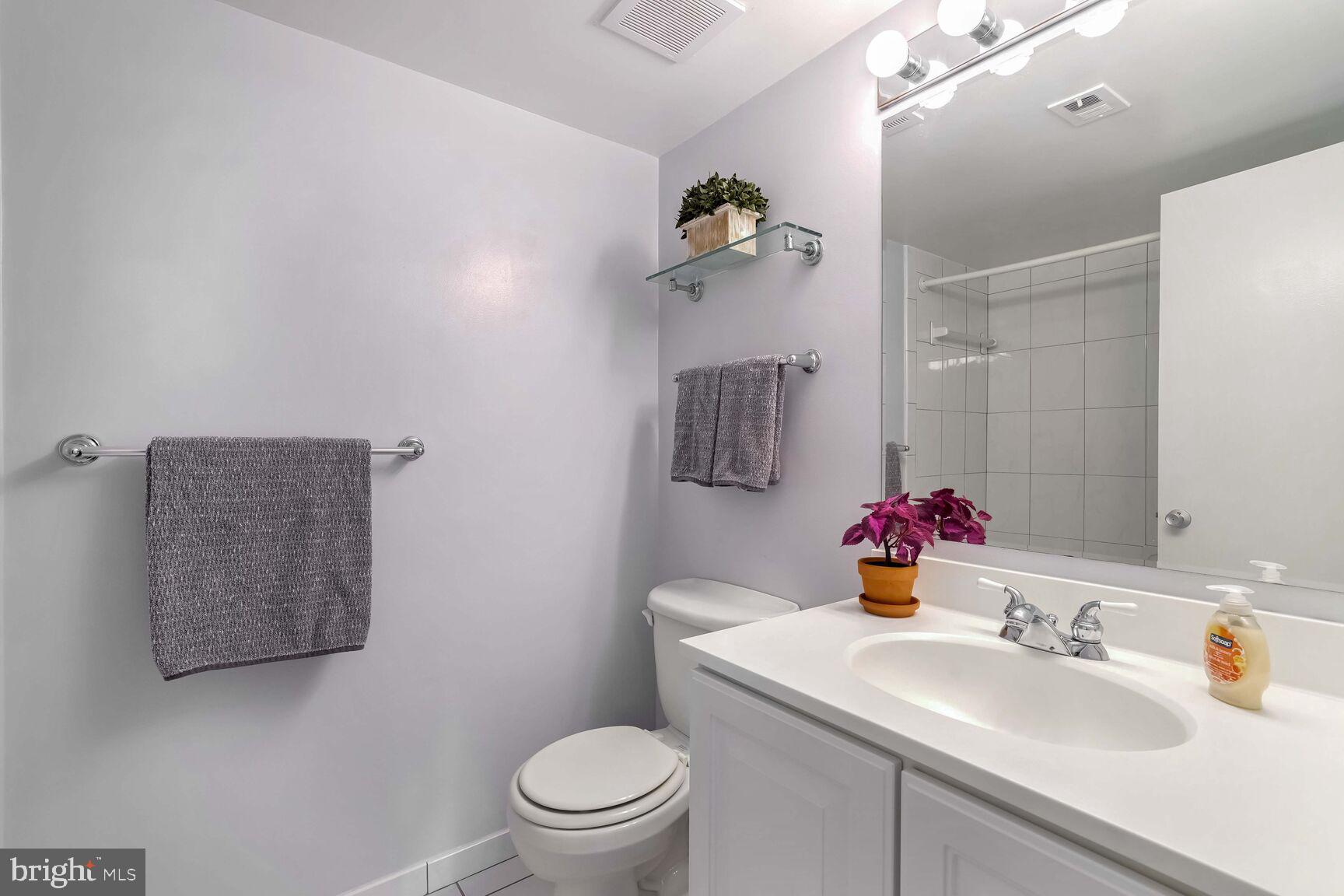 ALEXANDRIA OVERLOOK - Residential