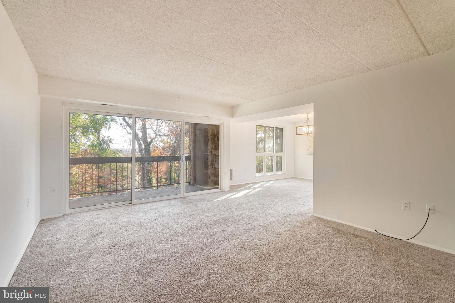 ALEXANDRIA OVERLOOK - Residential