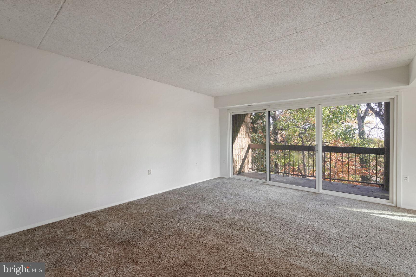 ALEXANDRIA OVERLOOK - Residential