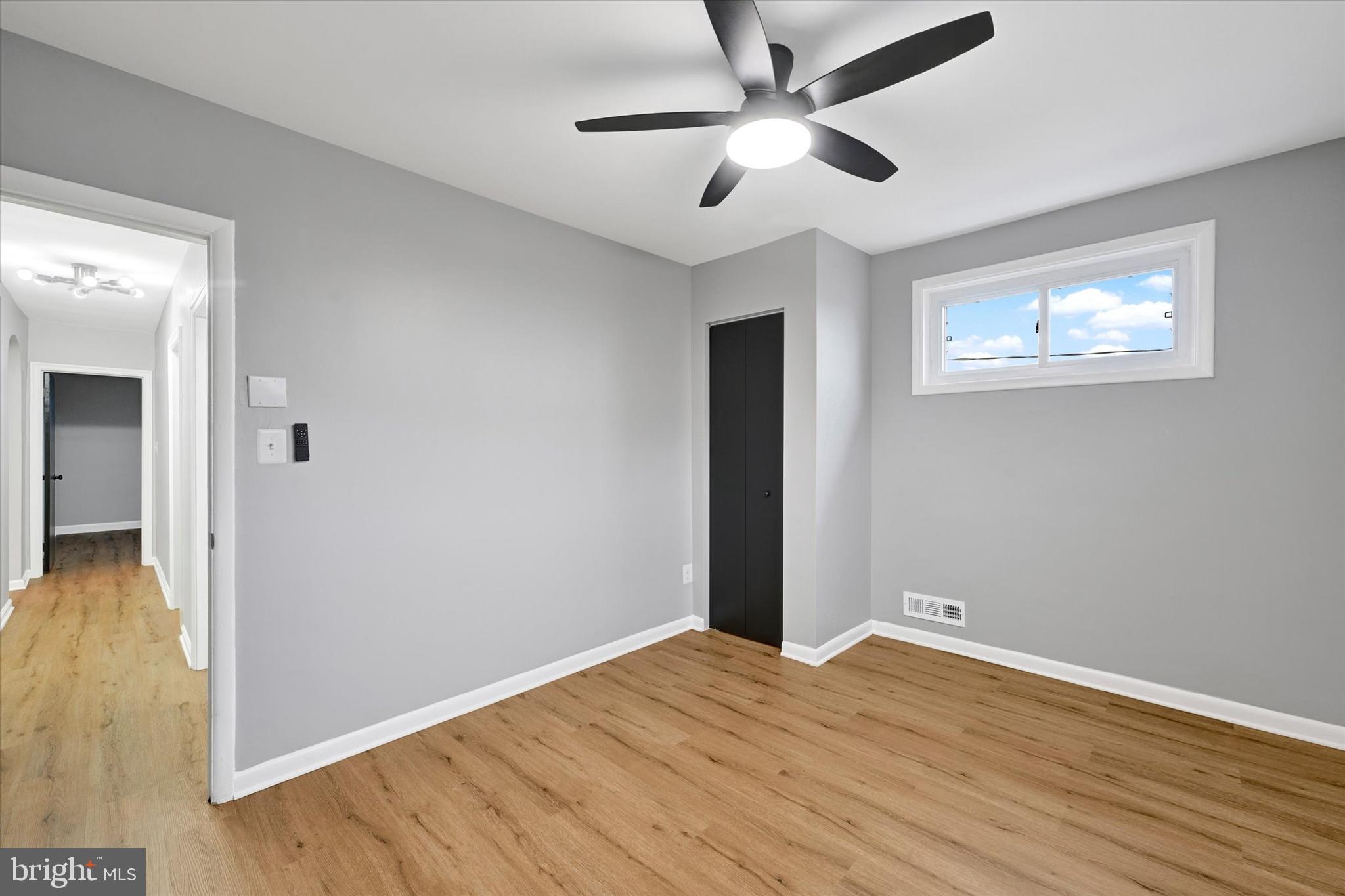 DELVALE MANOR - Residential