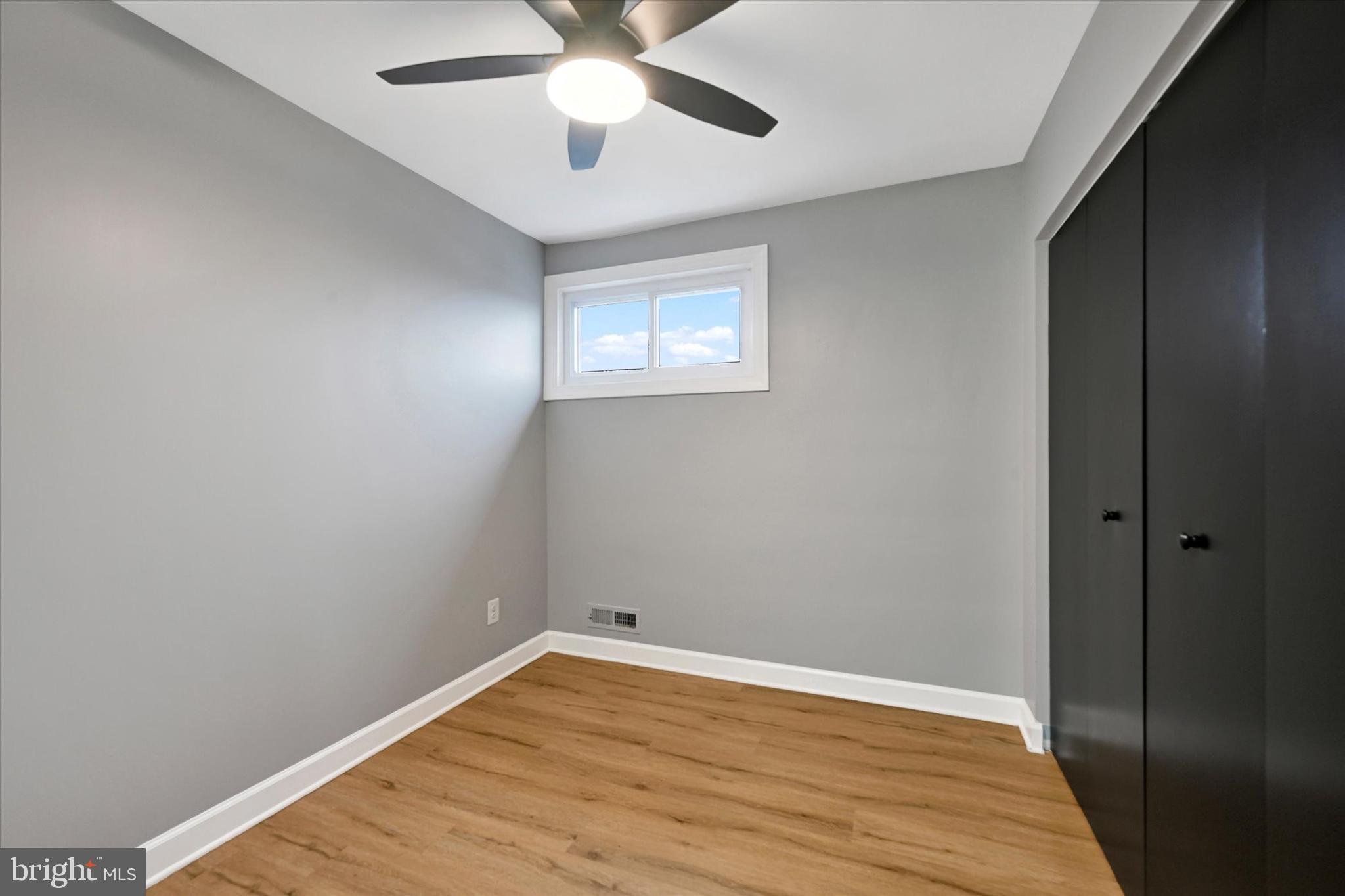 DELVALE MANOR - Residential