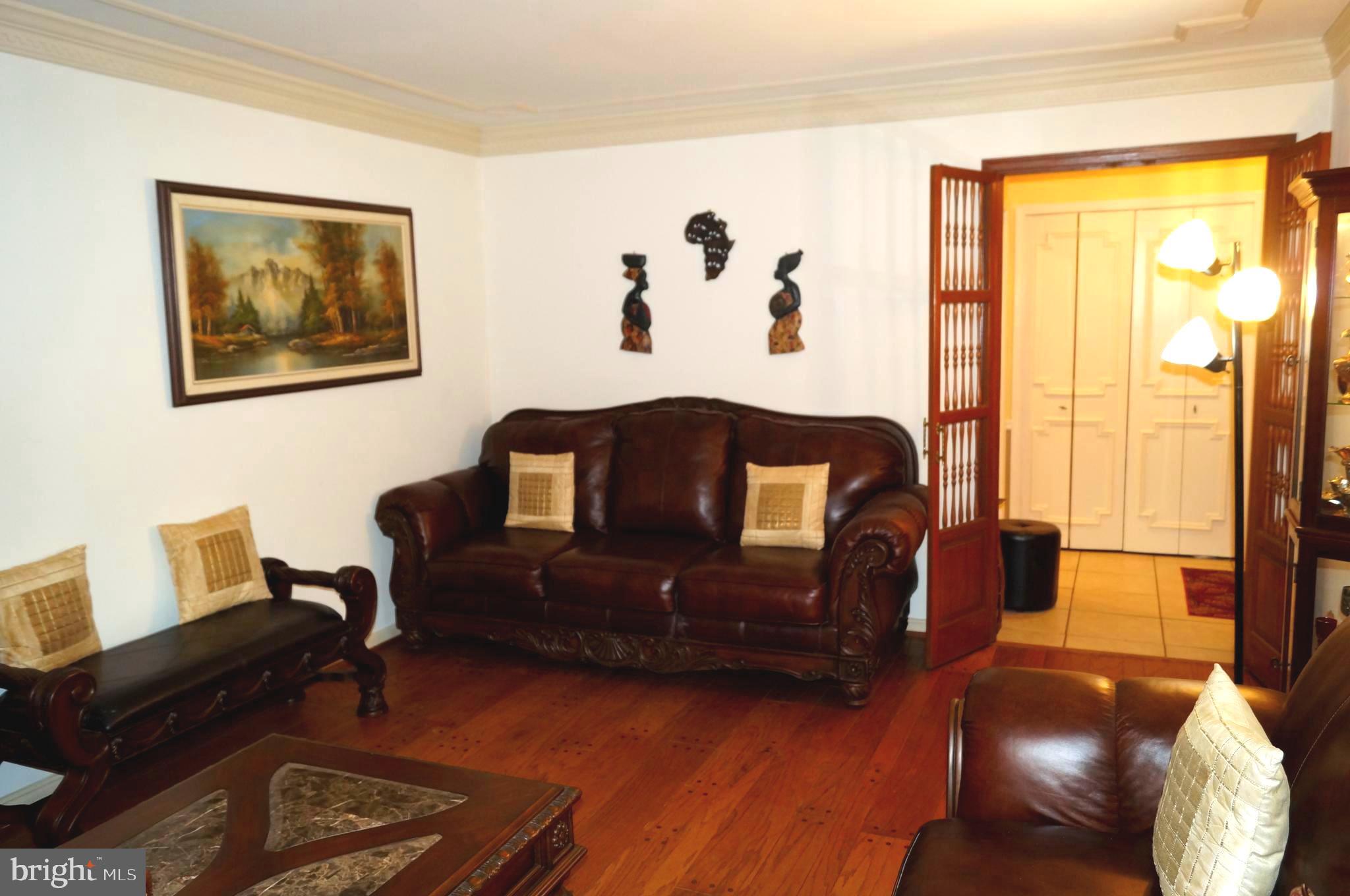 SUTTON PLACE - Residential Lease