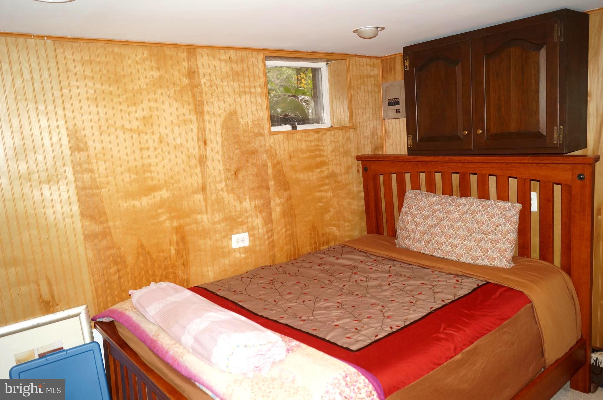 SUTTON PLACE - Residential Lease