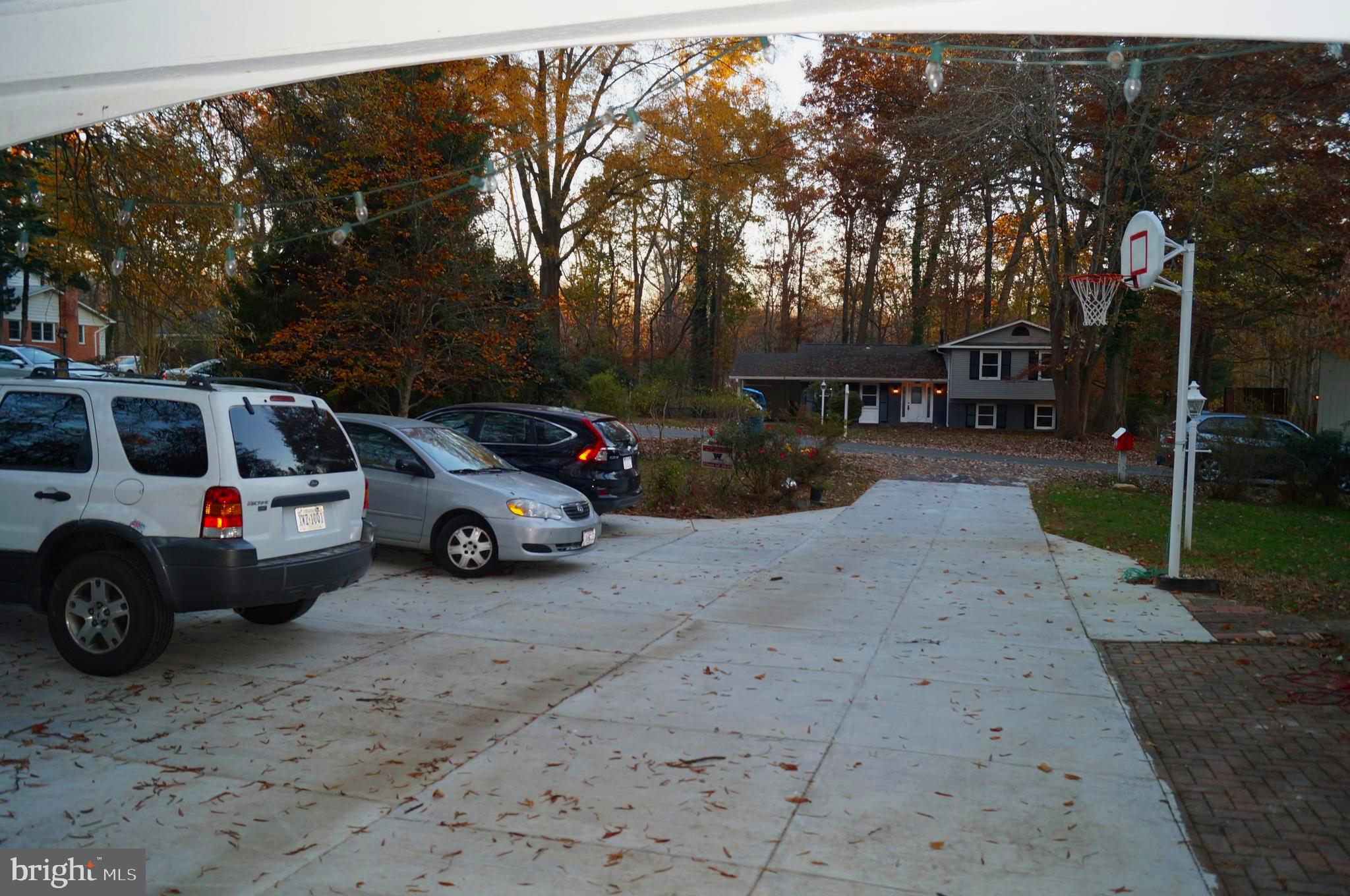 SUTTON PLACE - Residential Lease