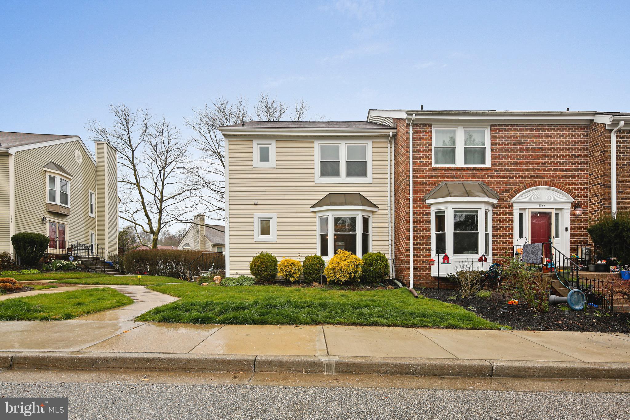 **Back on the market , Buyers failed to perform**
Discover a gem in "The Falls" community with this stunning end-unit townhouse, boasting 3 bedrooms and 3.5 bathrooms. Nestled on a peaceful cul-de-sac, this residence has been meticulously maintained and recently refreshed with a new coat of paint, ensuring it's in pristine condition. Step inside to find gleaming hardwood floors that grace two levels, adding warmth and elegance throughout.
The open floor plan seamlessly connects the living and dining areas, illuminated by natural light streaming through large doors that open to a spacious deck, perfect for relaxation or entertaining. The generously sized eat-in kitchen is a chef's delight, featuring beautiful appliances and ample storage space. Ascend to the upper level where vaulted ceilings create an airy and inviting ambiance in the bedrooms.
The finished basement offers versatility with a walk-out and a full bath, providing additional living space or a guest suite. As a resident, you'll enjoy access to community amenities including a pool and tennis courts, enhancing your lifestyle. Keep an eye out for more photos to be released as we prepare to make this listing active. Don't miss out on the opportunity to own this exquisite, well-appointed end-unit townhouse in a sought-after location.