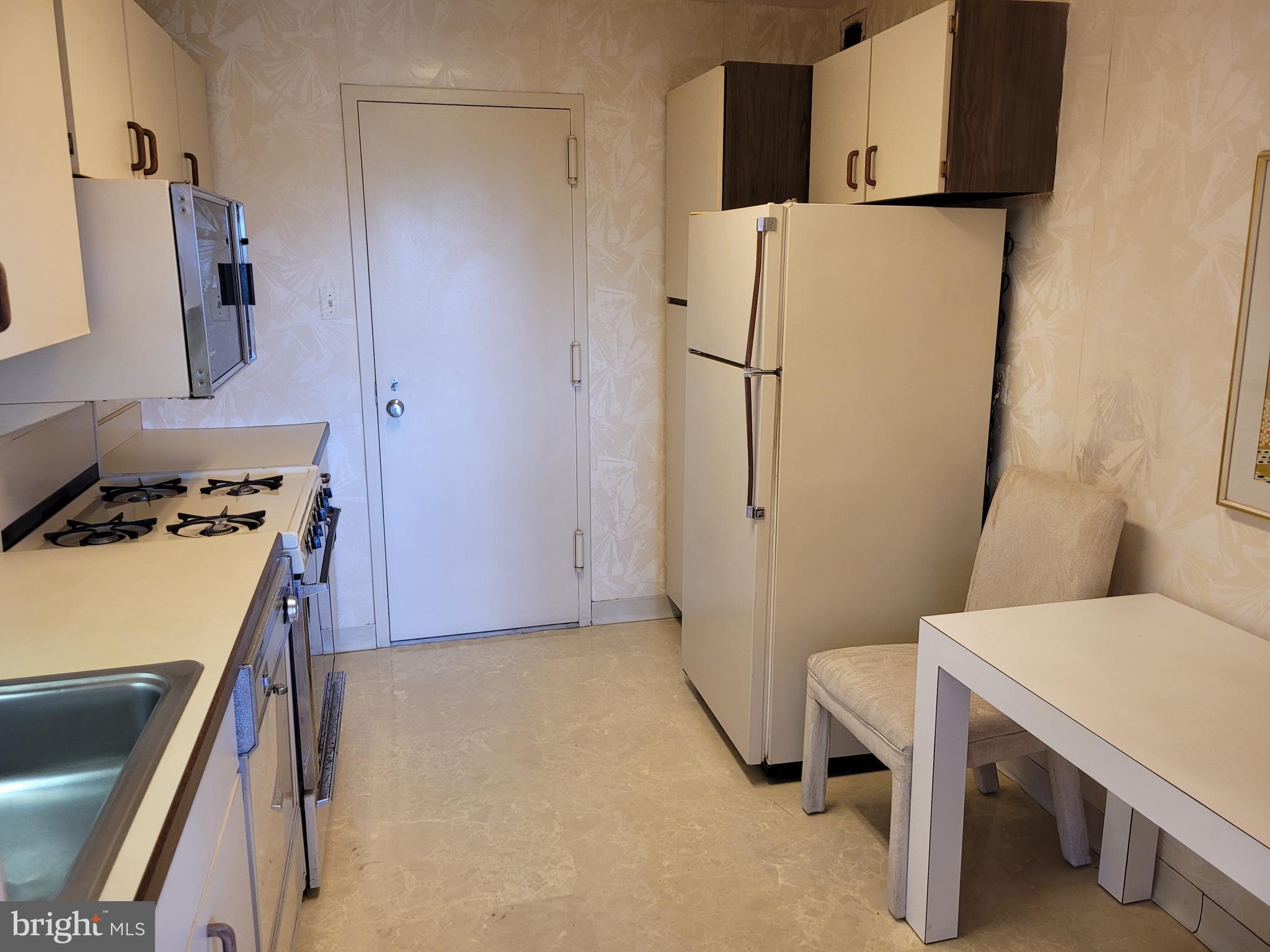 UNIVERSITY TOWERS CODM - Residential