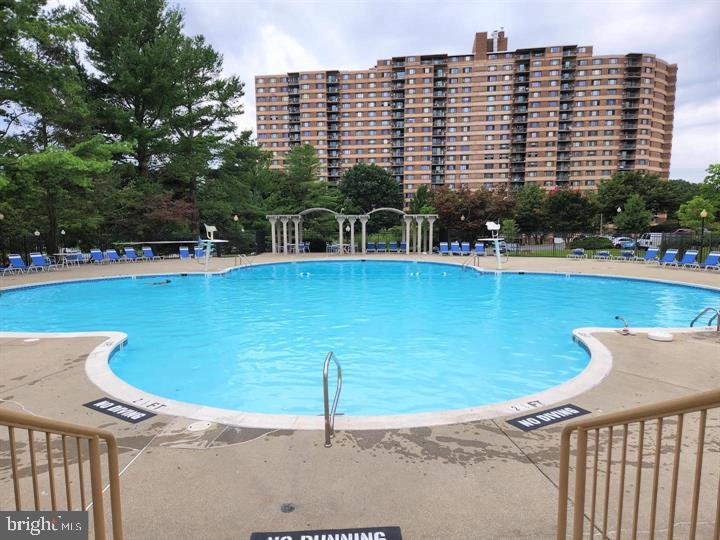 UNIVERSITY TOWERS CODM - Residential