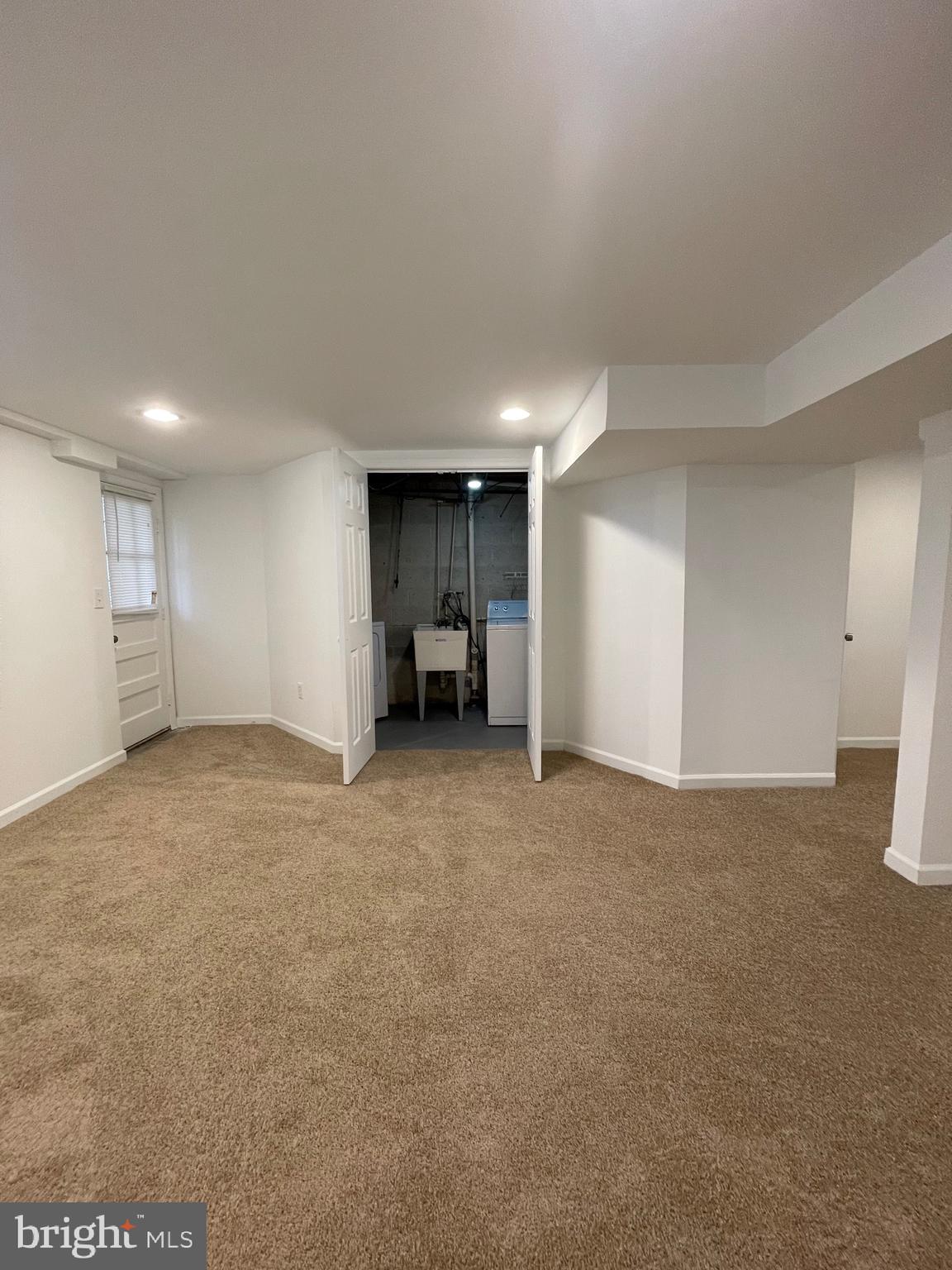 HOLLAND HILL - Residential