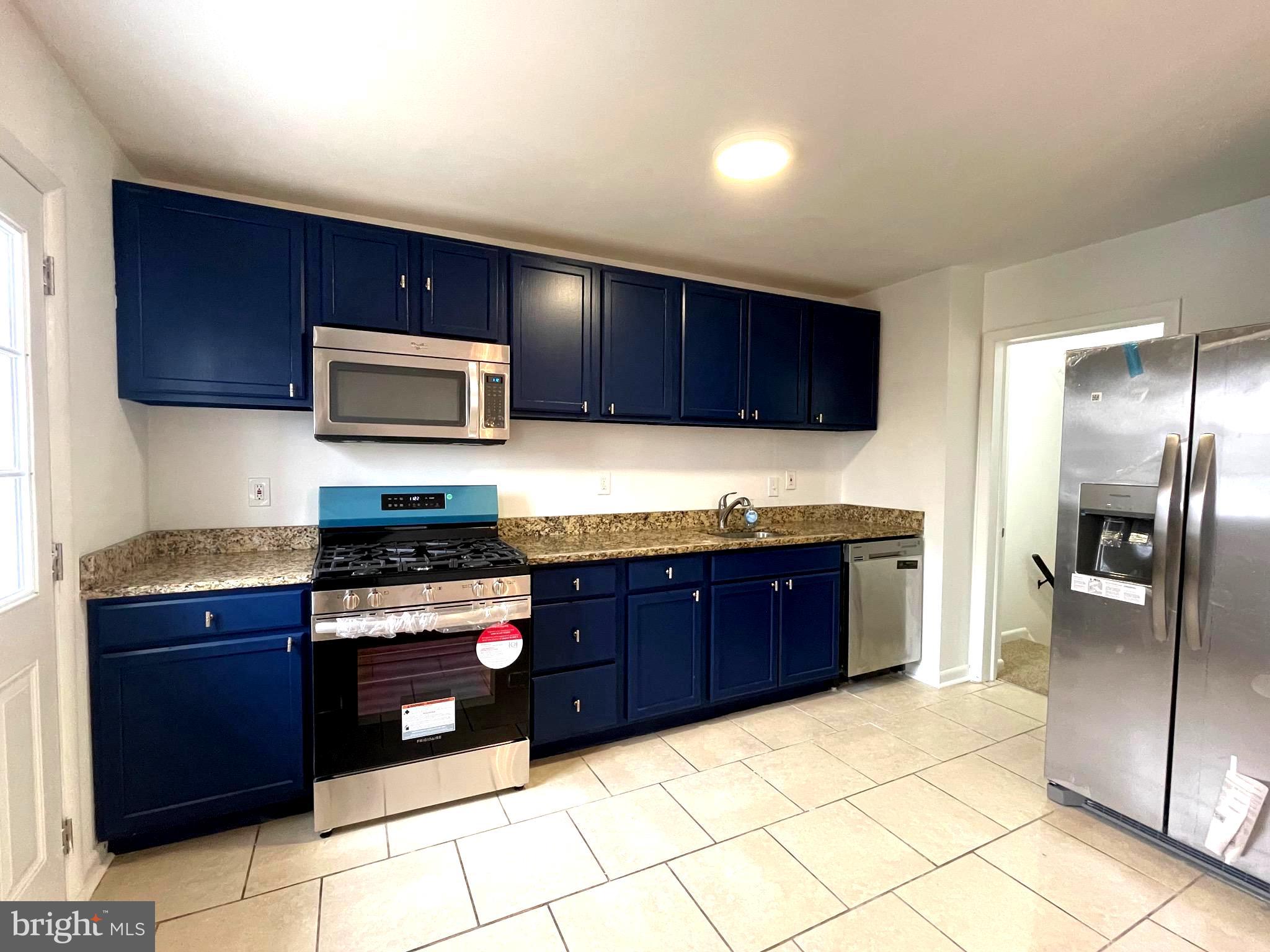 HOLLAND HILL - Residential