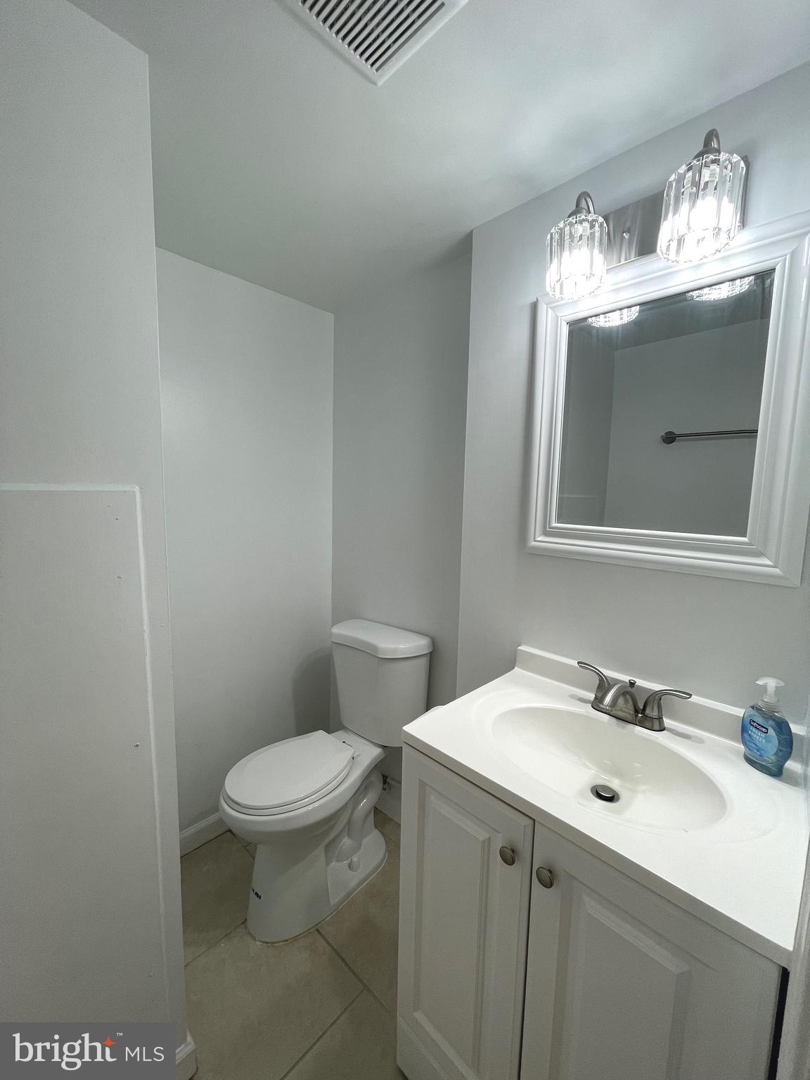 HOLLAND HILL - Residential