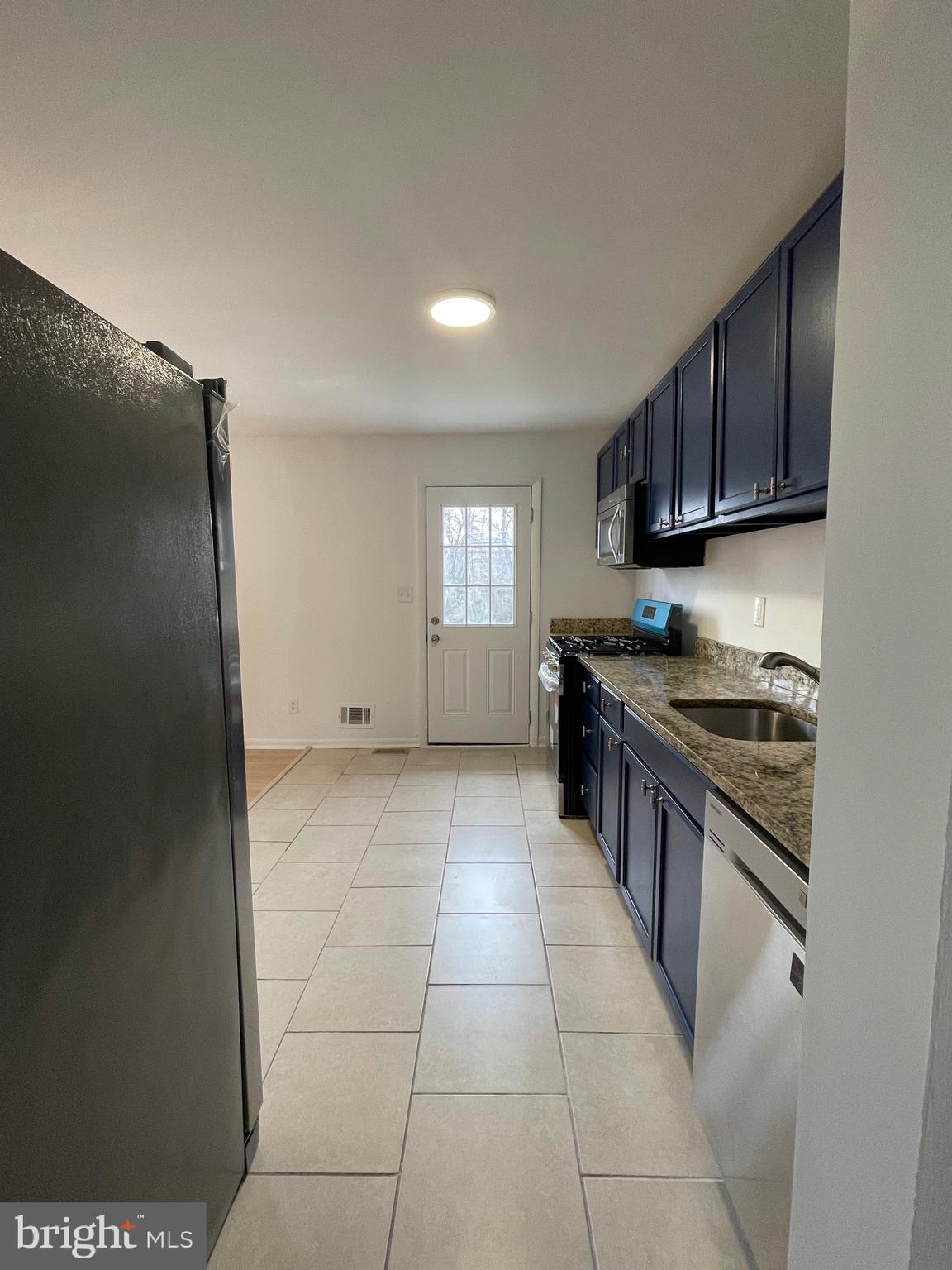 HOLLAND HILL - Residential