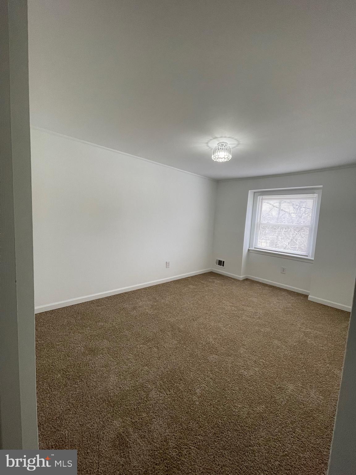 HOLLAND HILL - Residential