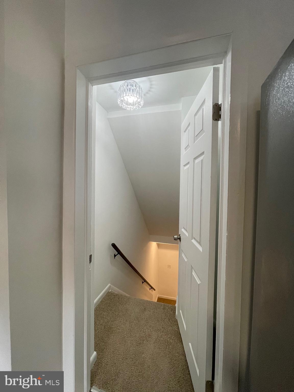 HOLLAND HILL - Residential