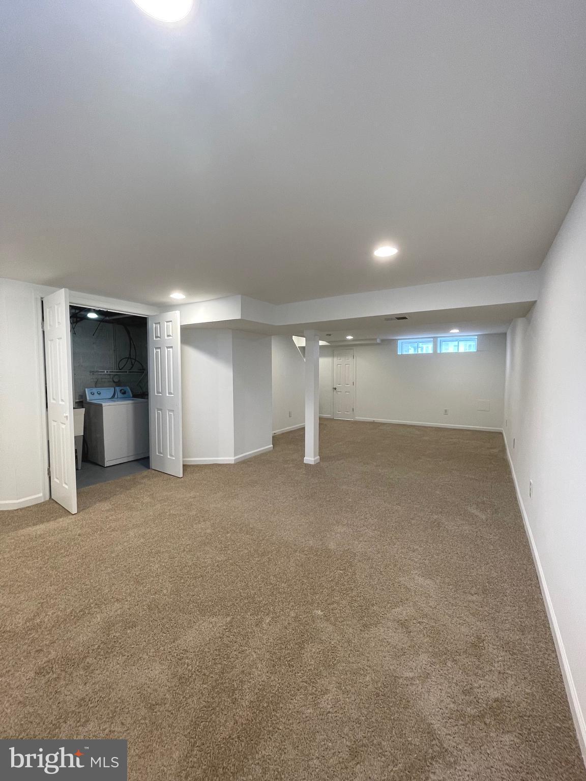 HOLLAND HILL - Residential