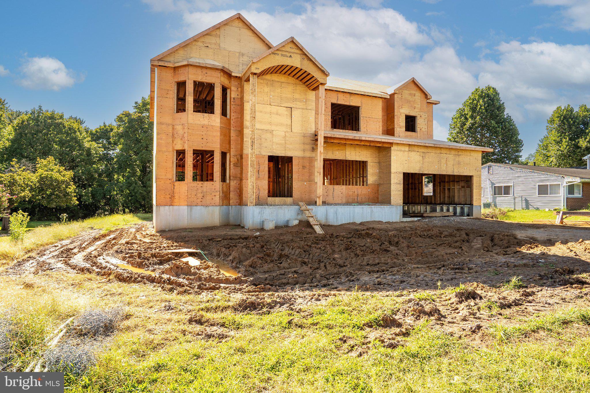 16 NEWMAN ROAD