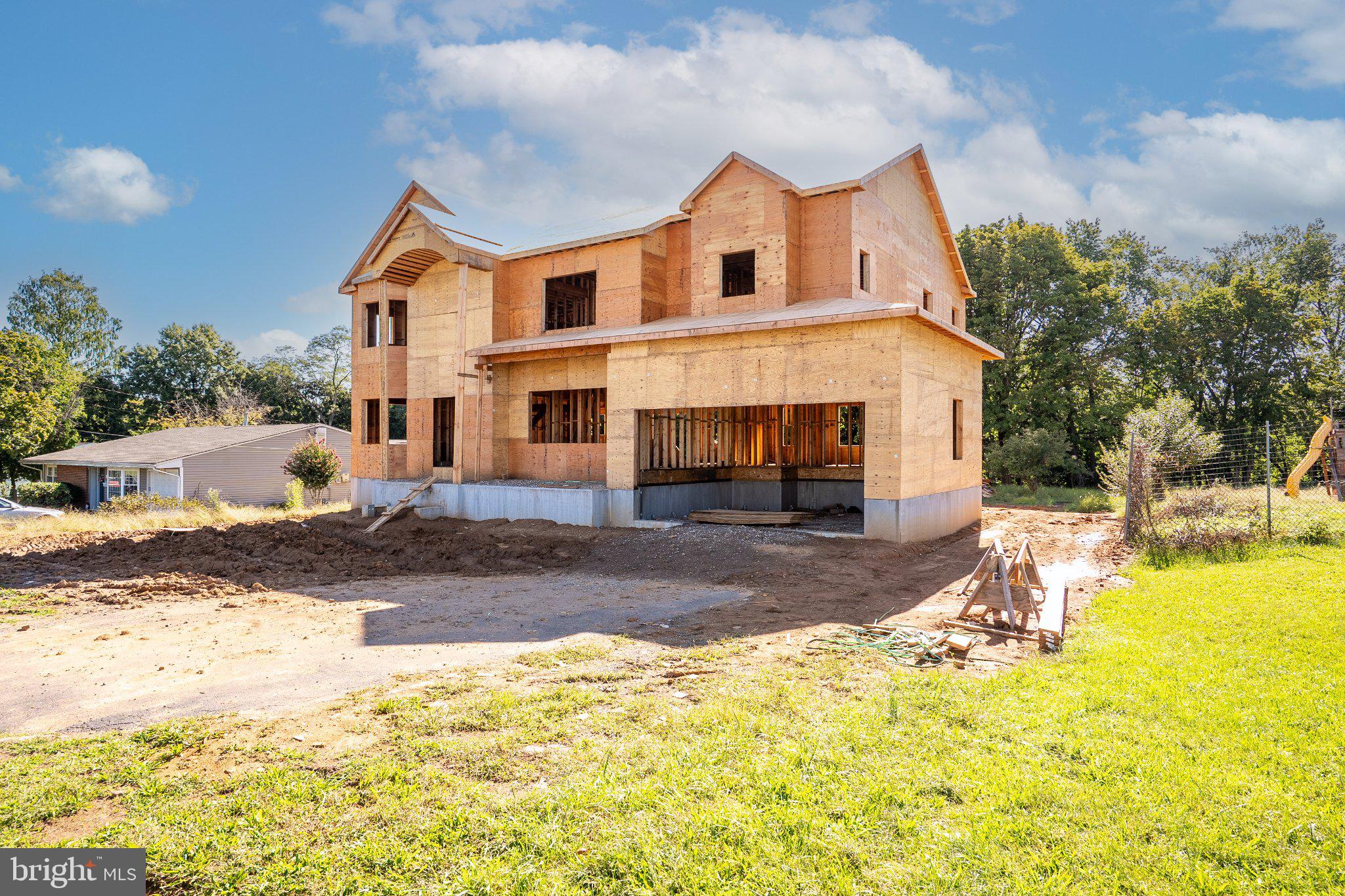 16 NEWMAN ROAD