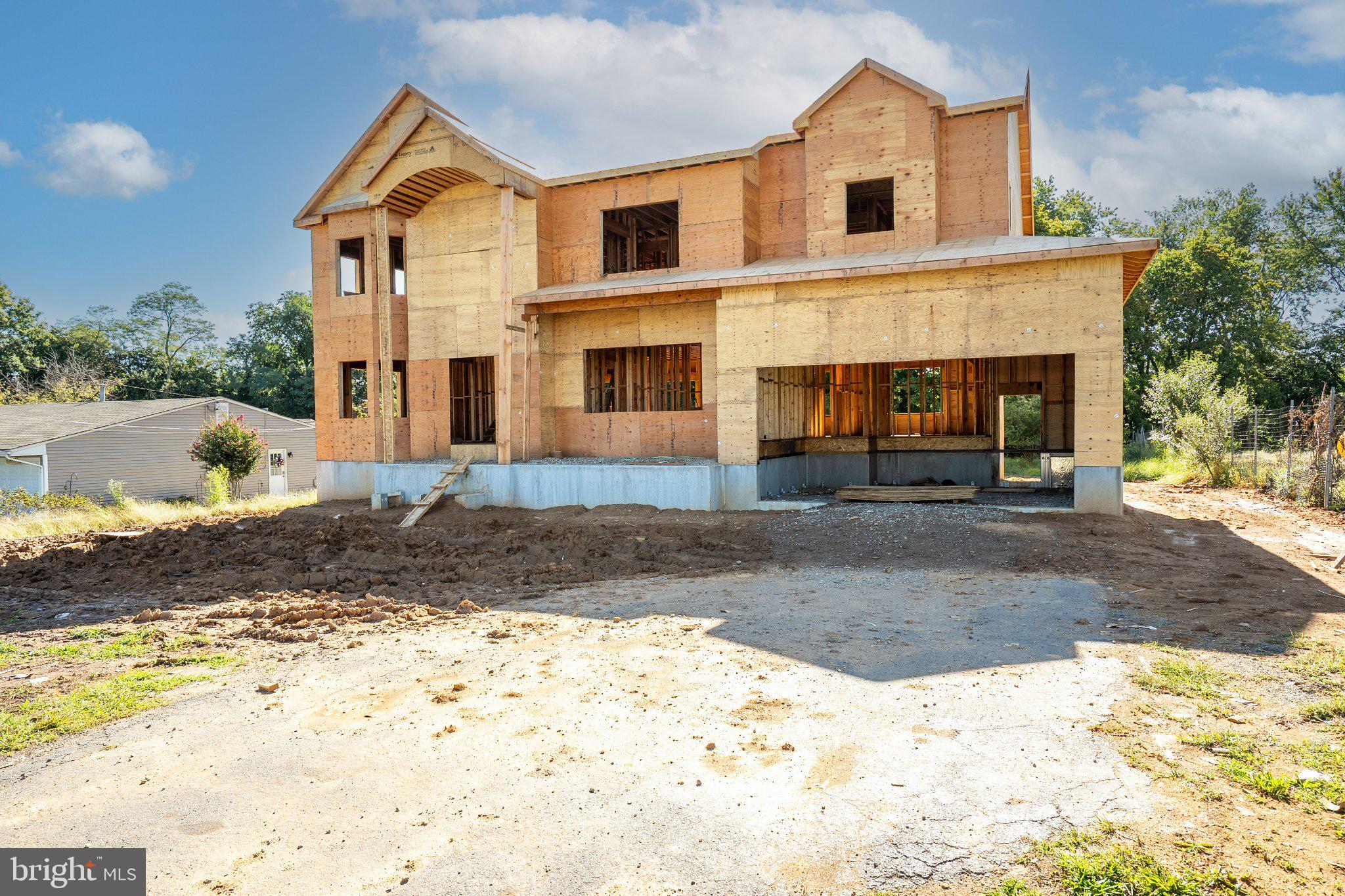 16 NEWMAN ROAD