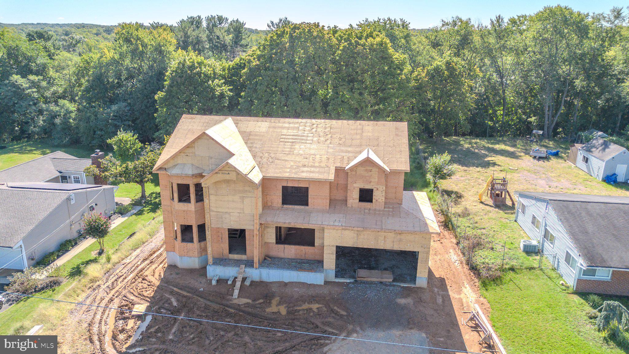 16 NEWMAN ROAD
