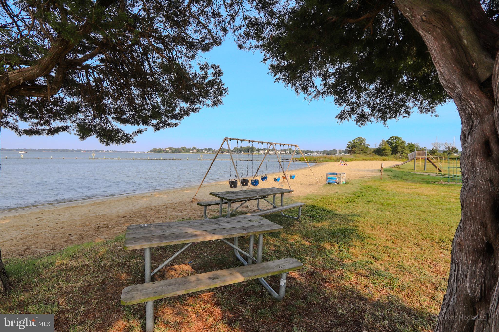 SELBY ON THE BAY - Residential