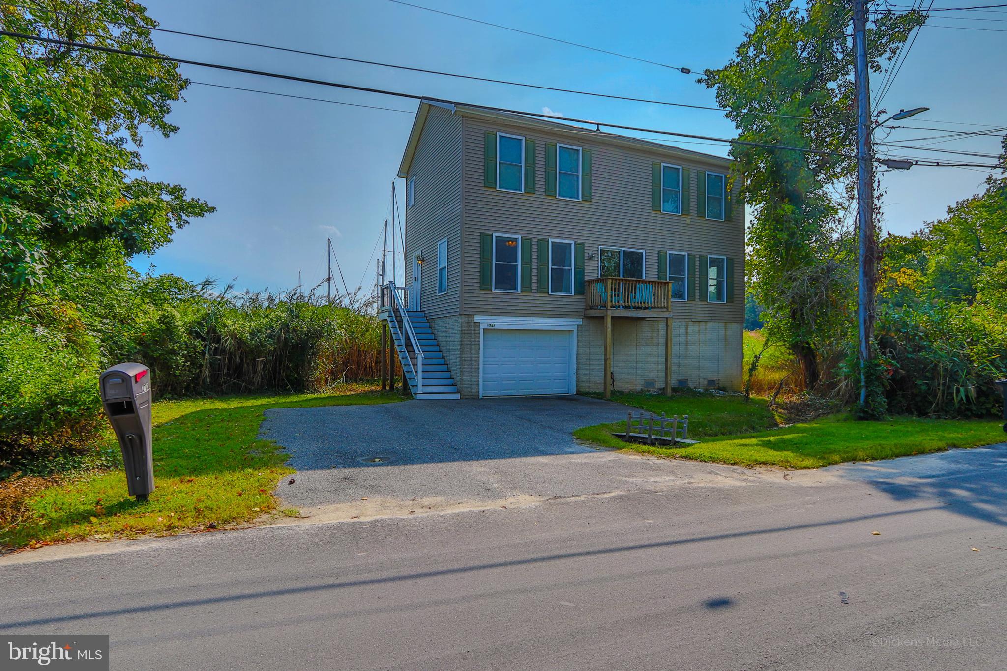 SELBY ON THE BAY - Residential