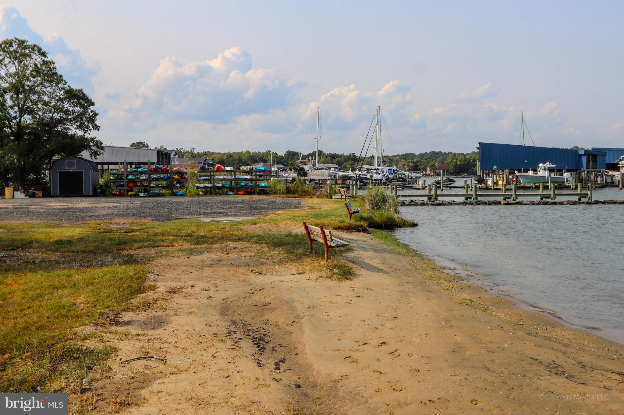 SELBY ON THE BAY - Residential