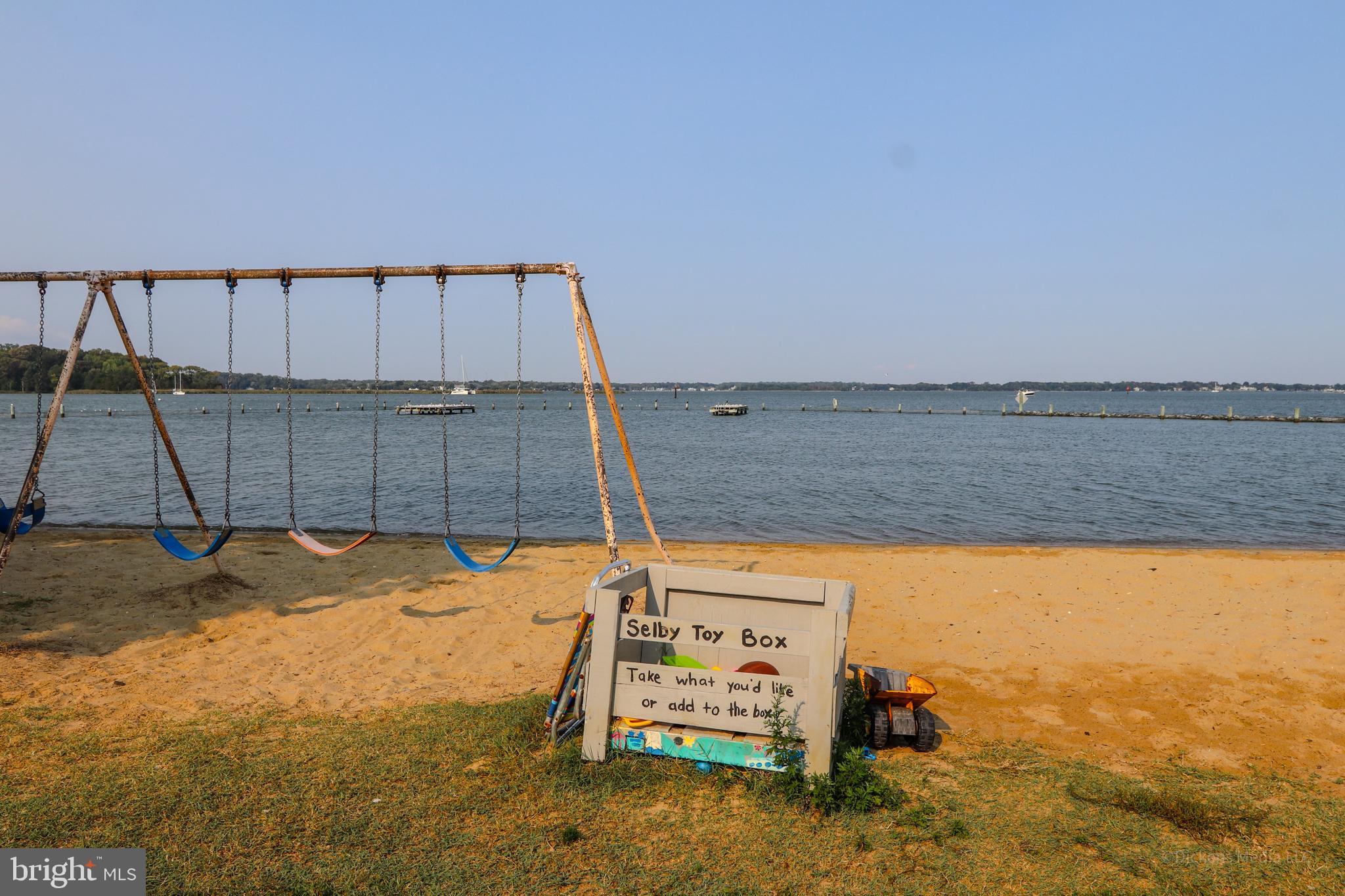 SELBY ON THE BAY - Residential