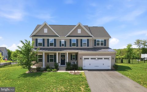 Photo of 7891 Spotted Saddle Court, WARRENTON, VA 20187 (MLS # VAFQ2021754)
