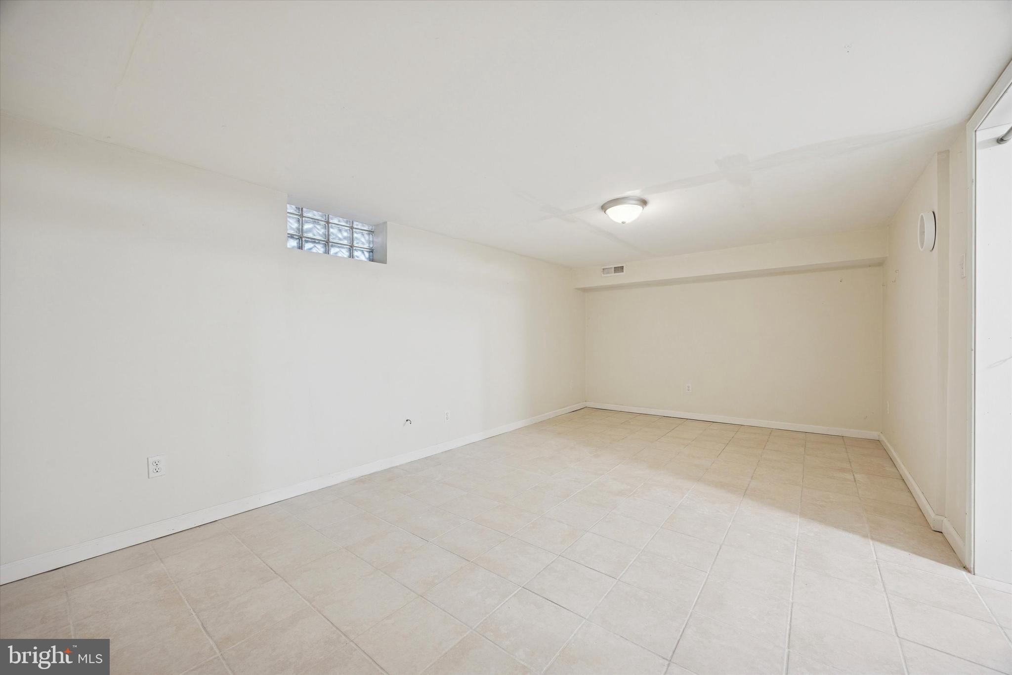 OLDE COLONIAL GREENE - Residential