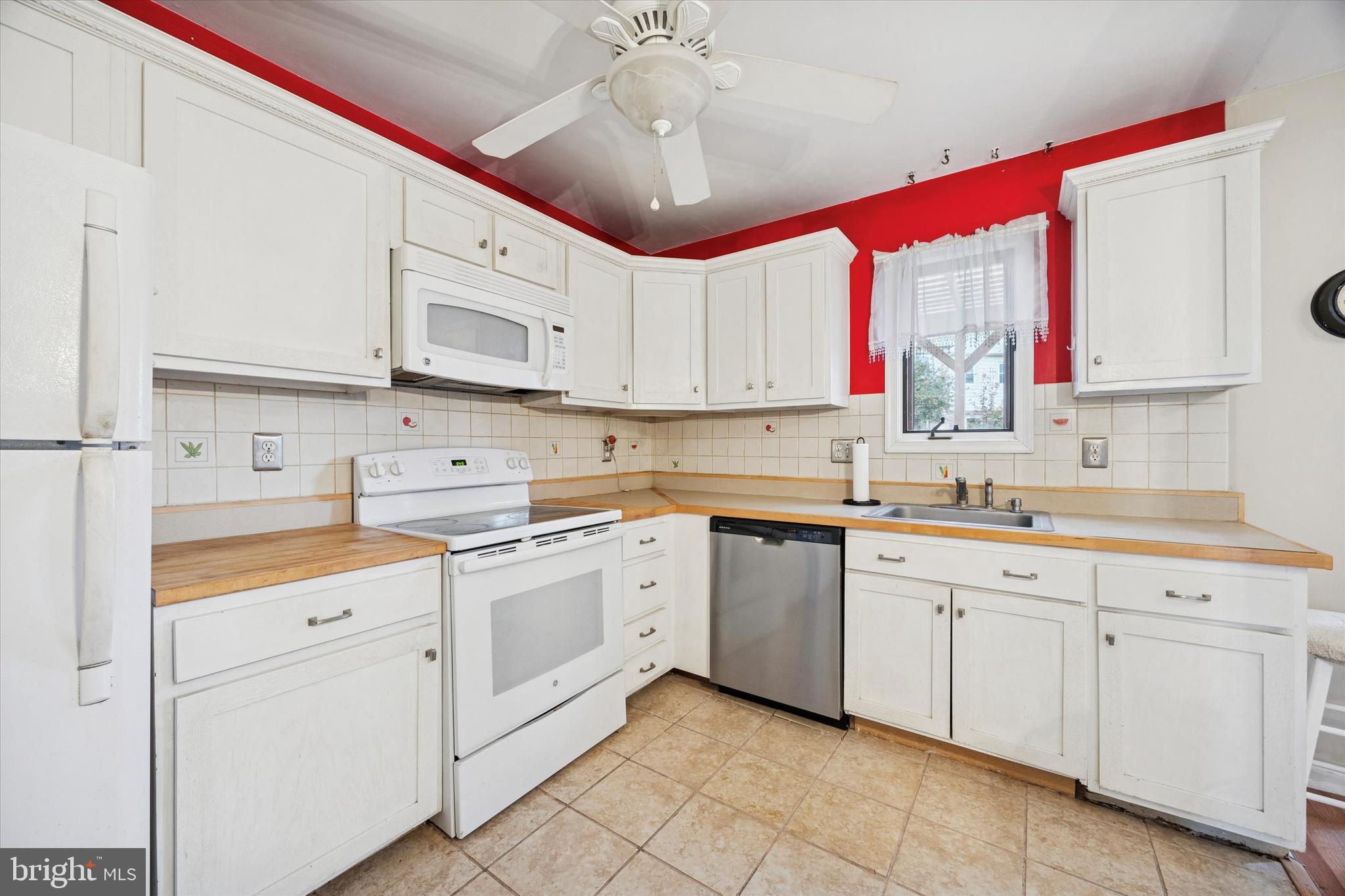 OLDE COLONIAL GREENE - Residential