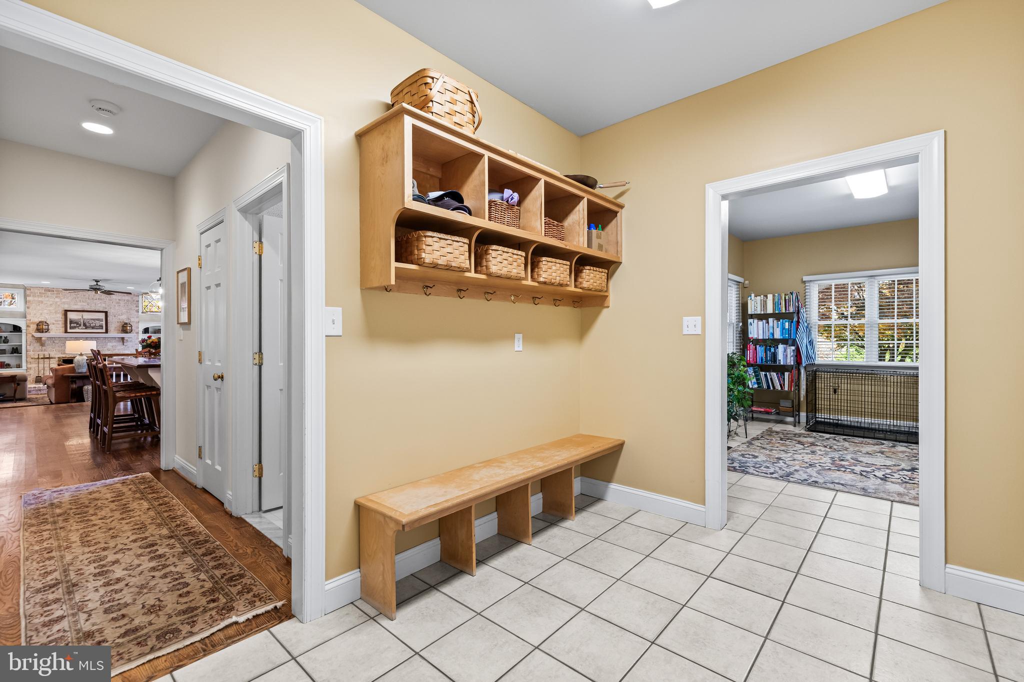 HILLSYDE HUNT - Residential