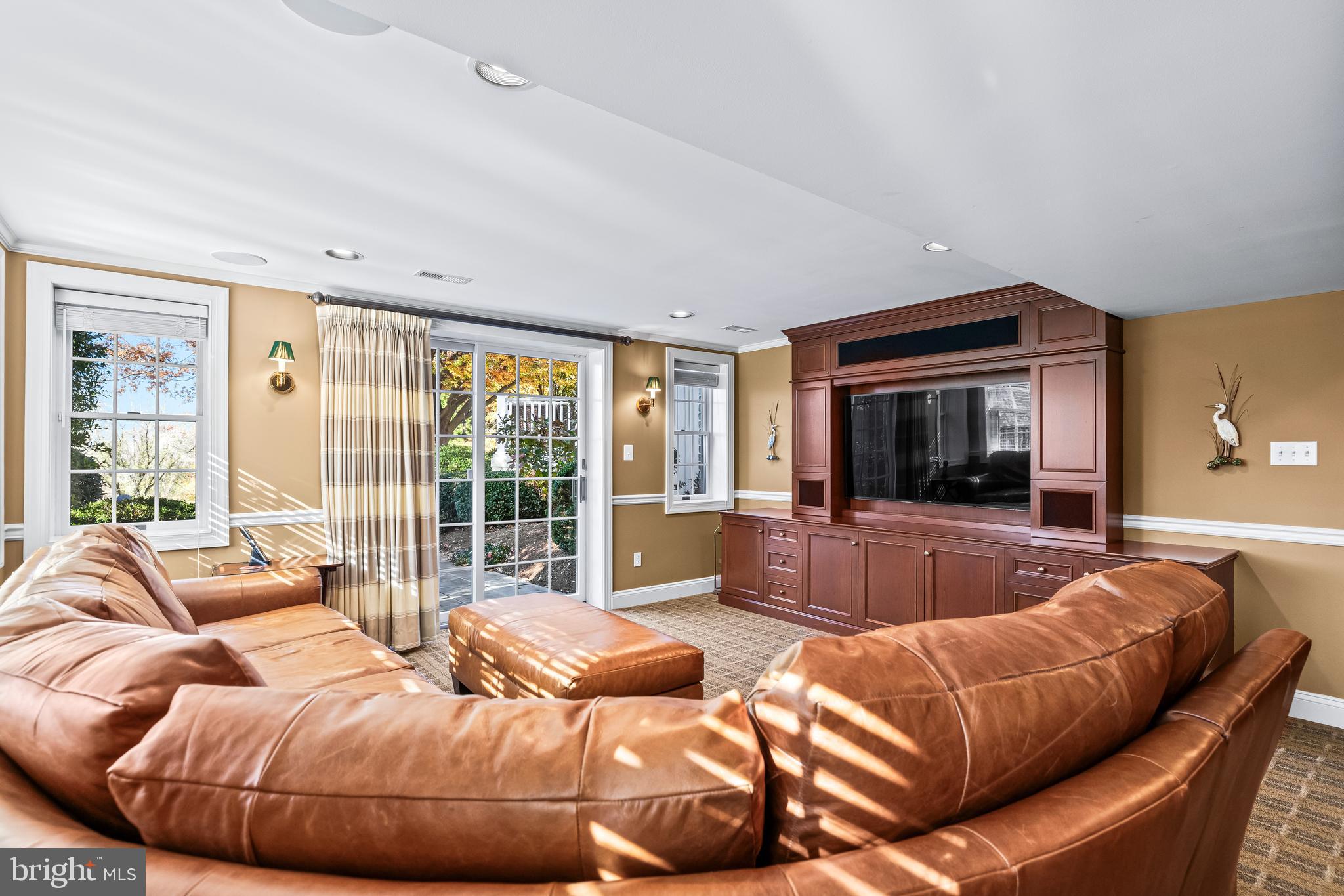 HILLSYDE HUNT - Residential