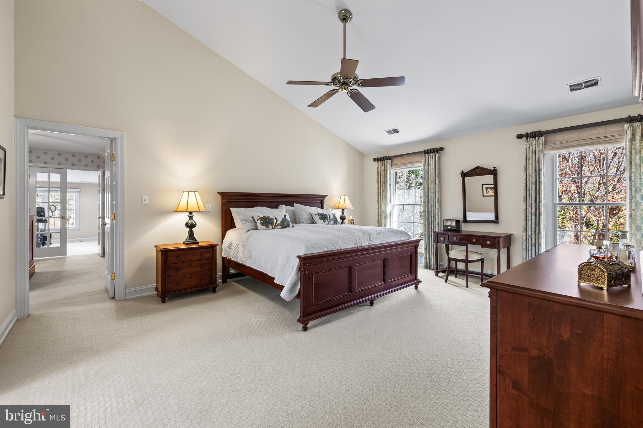 HILLSYDE HUNT - Residential